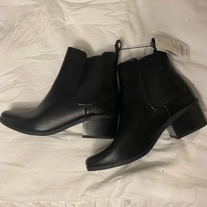 Black Heeled Boots